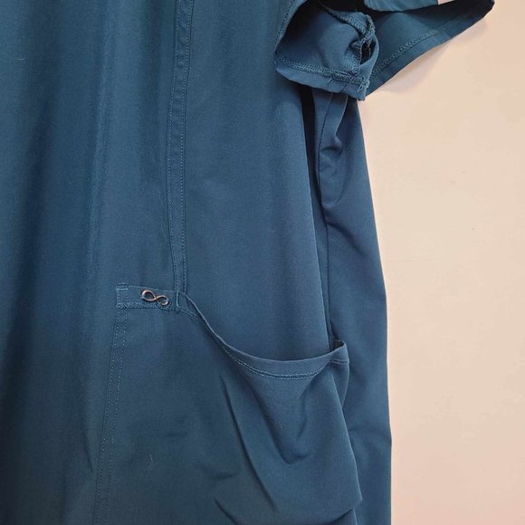 Plus Size Scrub Top - Picture 2 of 4